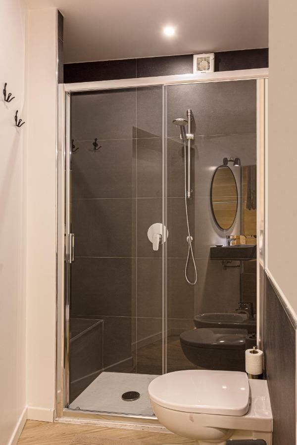 Functional Studio Milano Isola District Bagian luar foto